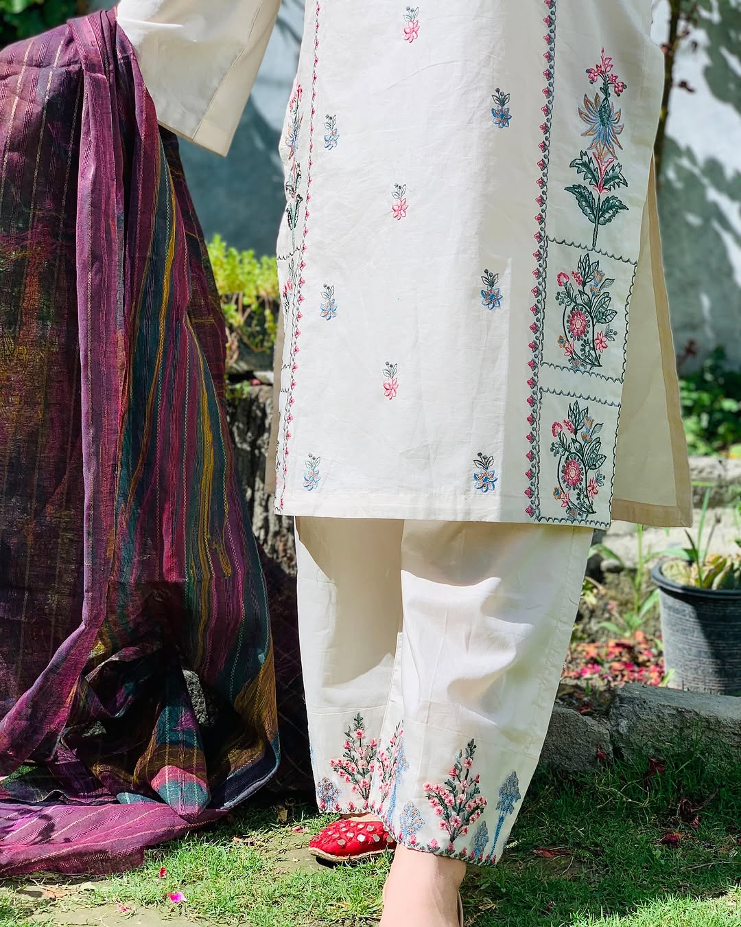 Rang-e-Bahar - Embroidered 2pcs