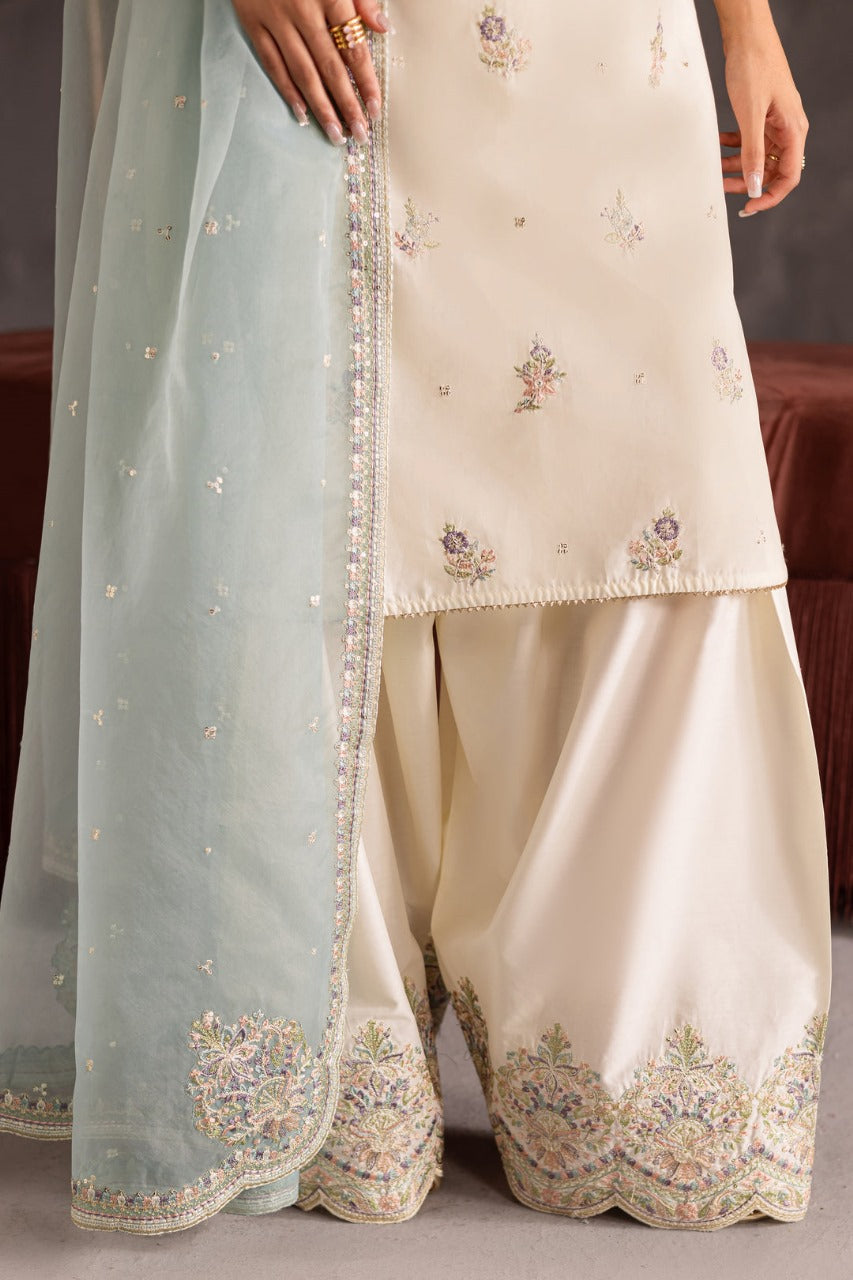 Pehchan– 3-Piece Embroidered Lawn Suit